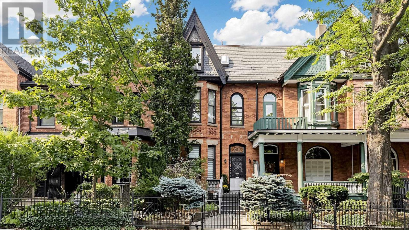 MLS® listing #30350976 for sale located at 201 SEATON STREET