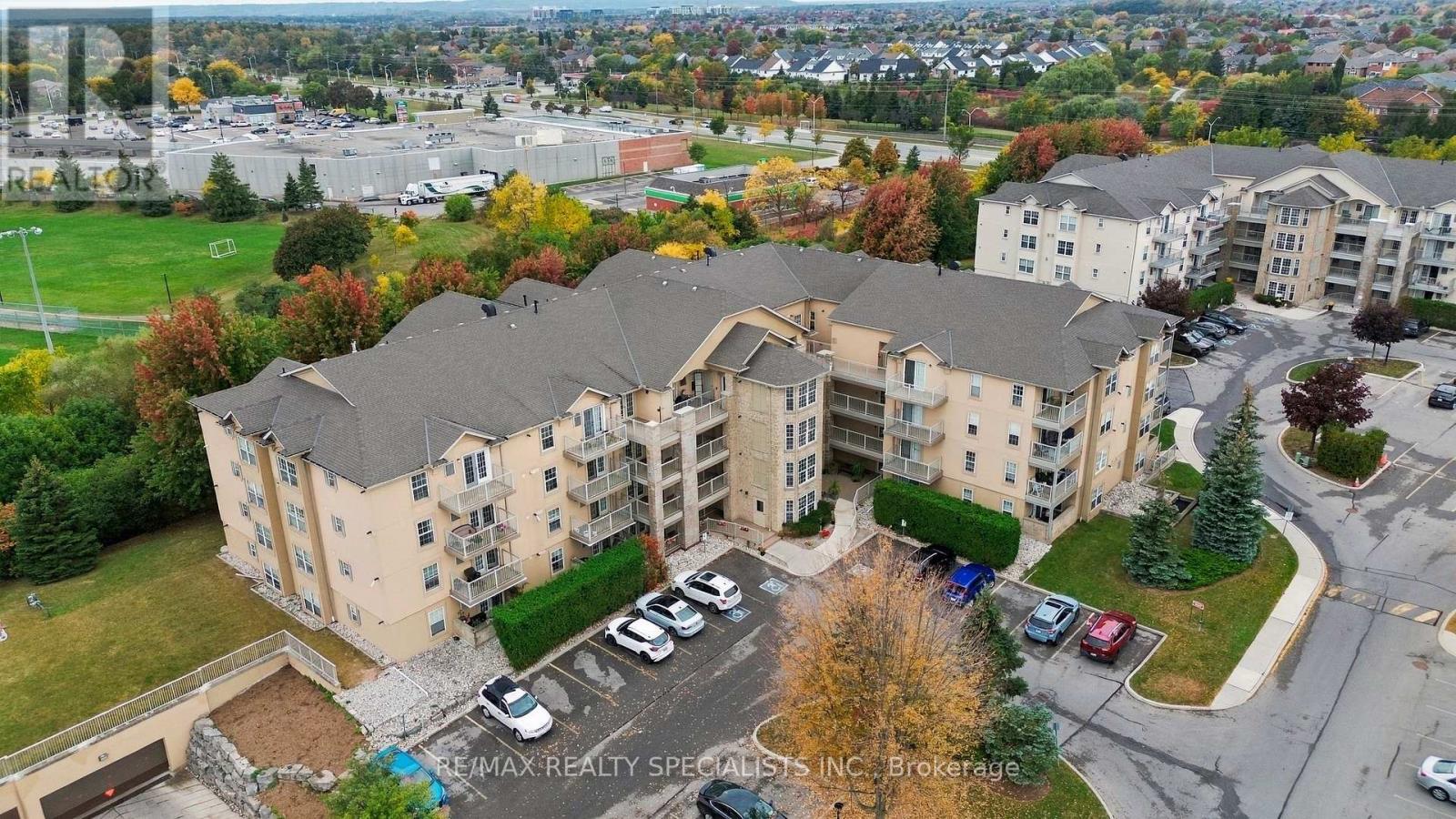 MLS® listing #30351832 for sale located at 402 - 1470 BISHOPS GATE