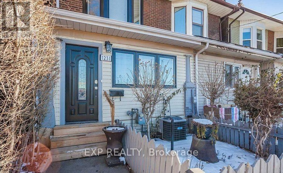 MLS® listing #30352014 for sale located at 1231 BATHURST STREET