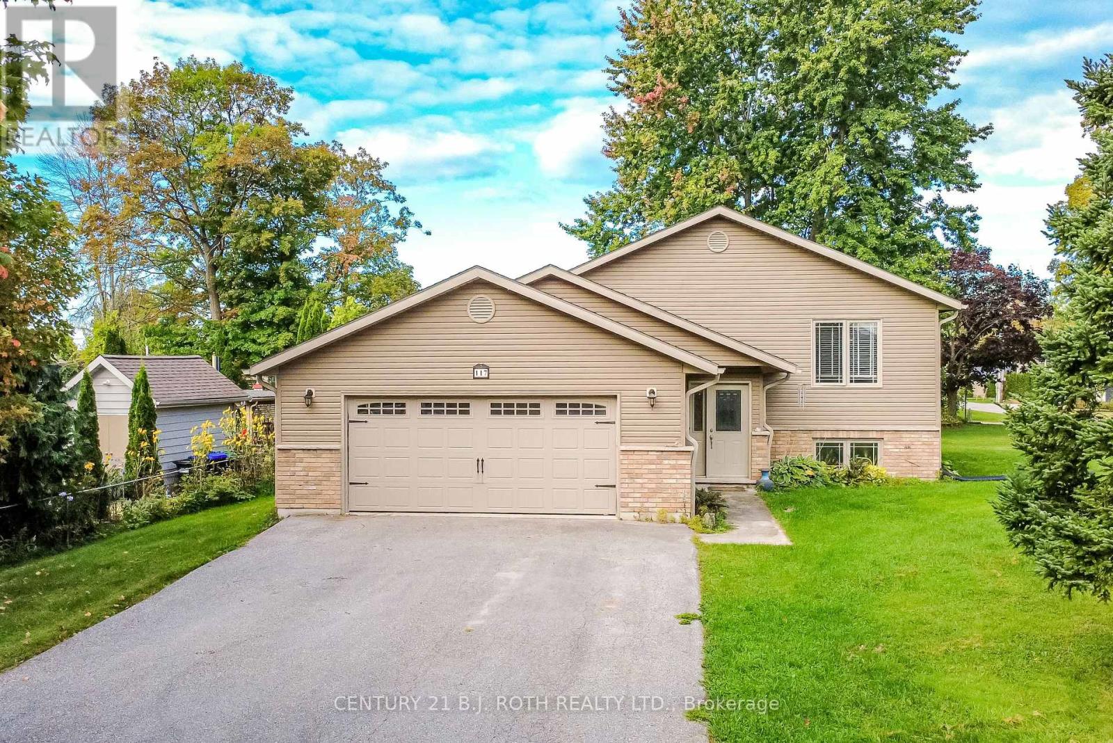 MLS® listing #30352102 for sale located at 117 JUNEAU ROAD