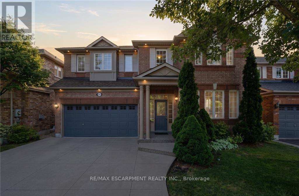 MLS® listing #30352107 for sale located at 2241 GLAZEBROOK CIRCLE