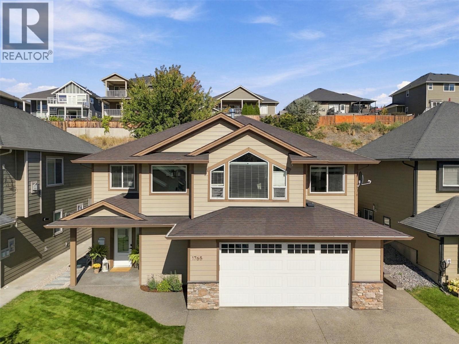 MLS® listing #30352198 for sale located at 1765 FOXTAIL Drive