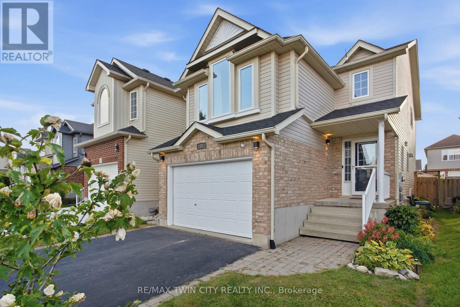 MLS® listing #30352720 for sale located at 15 CANNES STREET