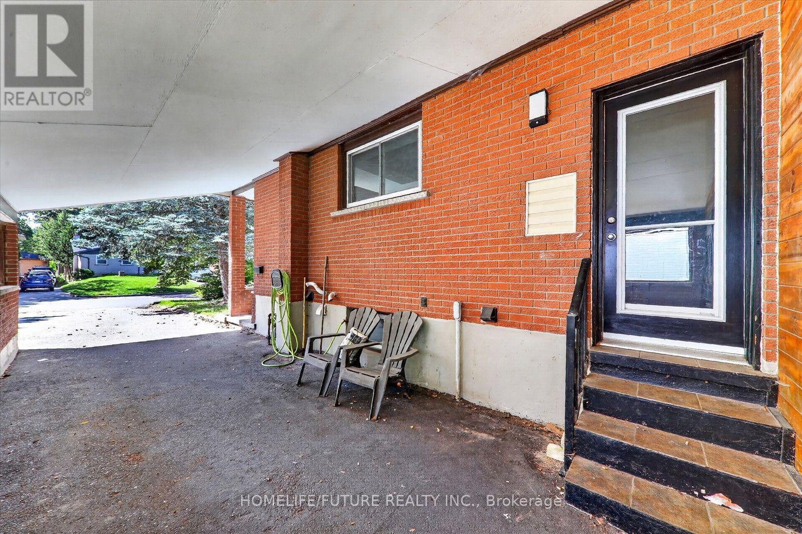MLS® listing #30353427 for sale located at 7 CARDILL CRESCENT