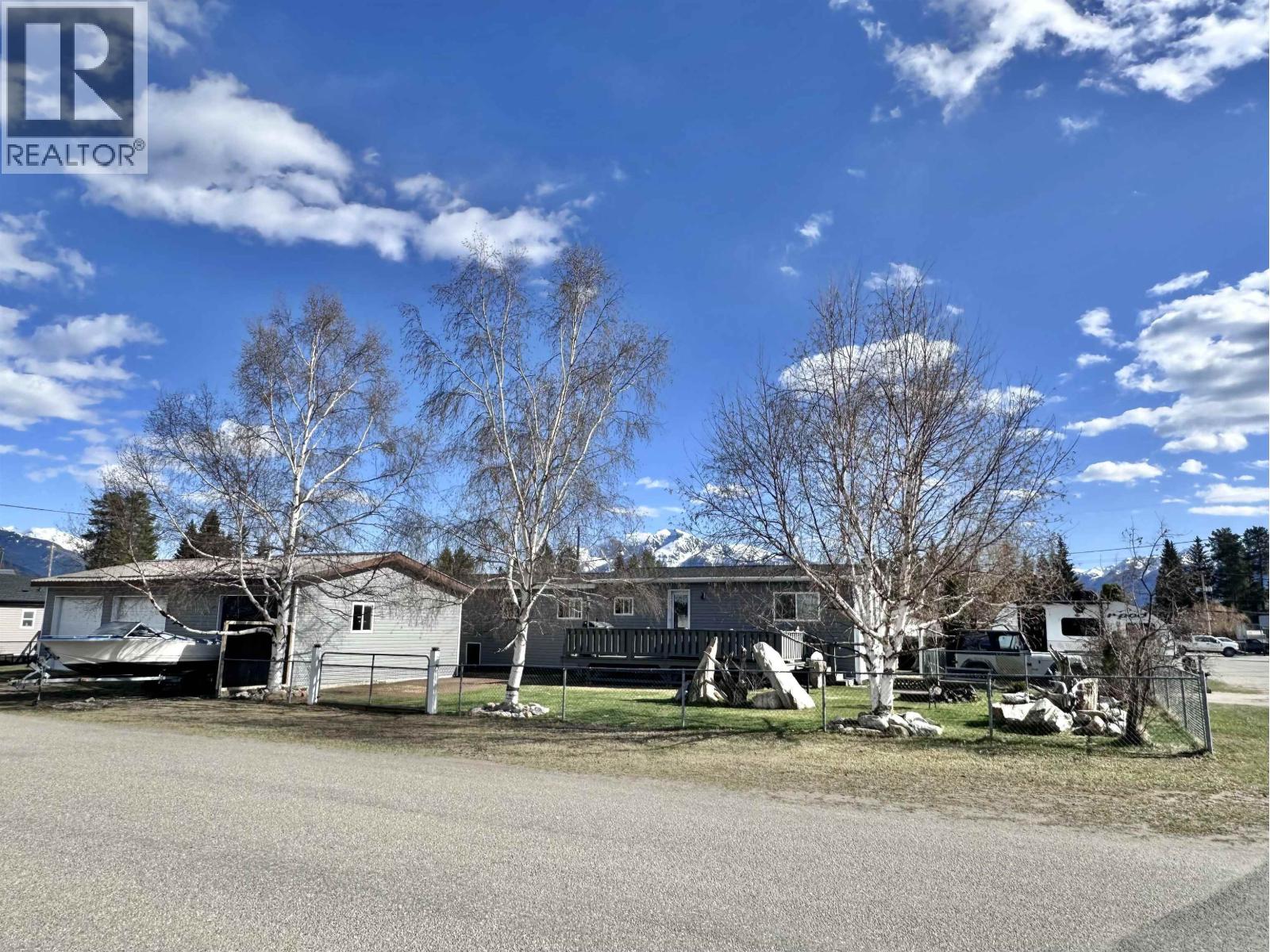 MLS® listing #30354019 for sale located at 41 CEDAR STREET