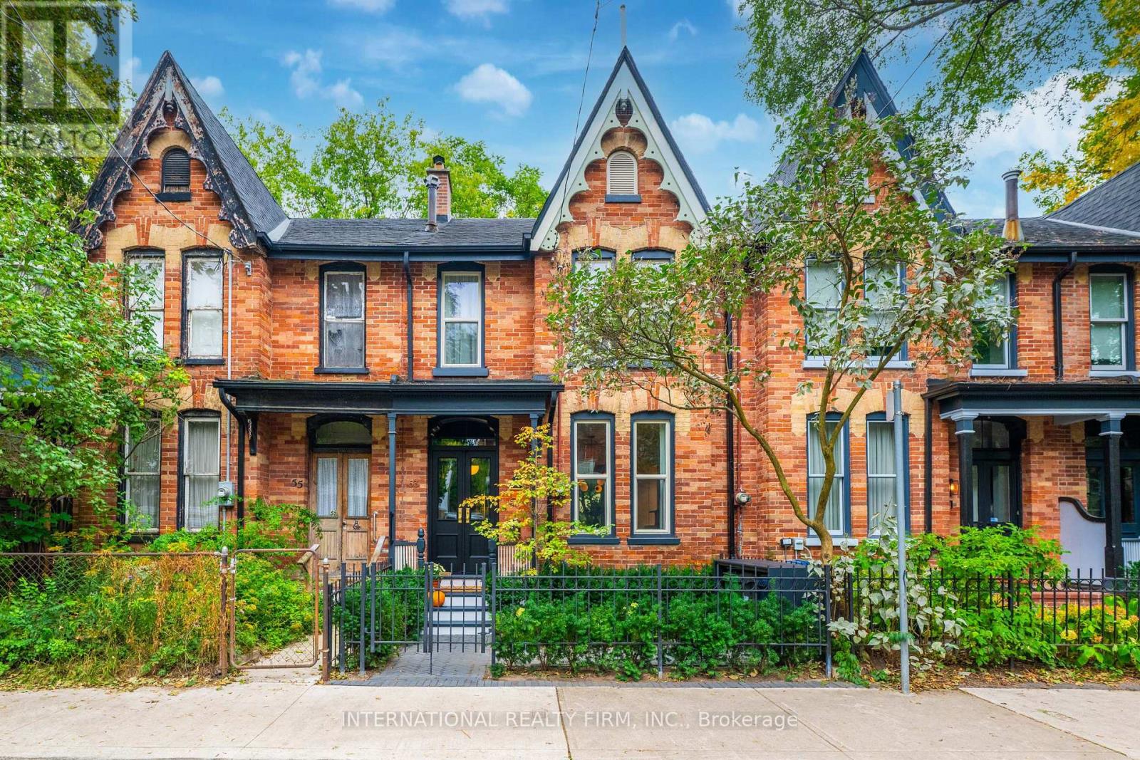 MLS® listing #30354722 for sale located at 53 SPRUCE STREET