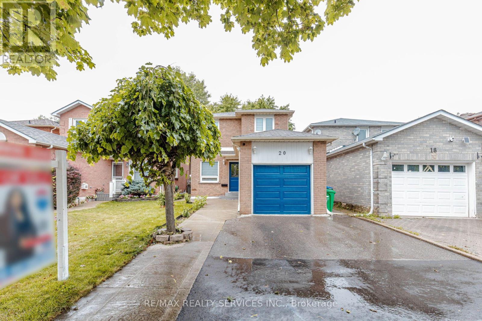 MLS® listing #30355315 for sale located at 20 MURDOCH DRIVE