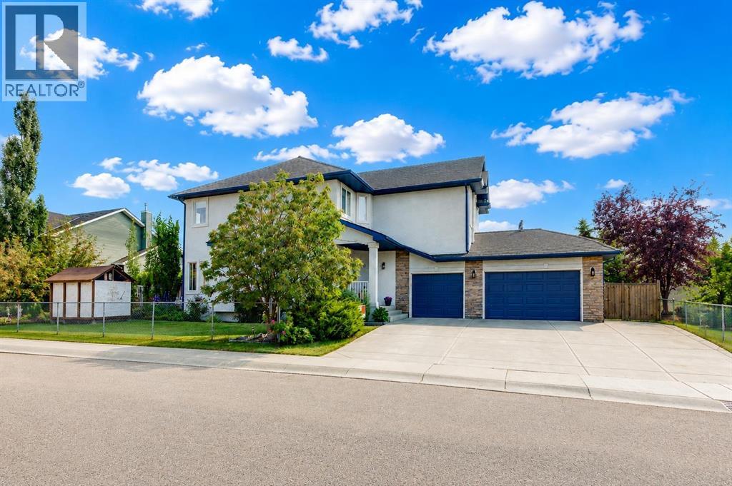 MLS® listing #30355459 for sale located at 402 Fairways Mews NW