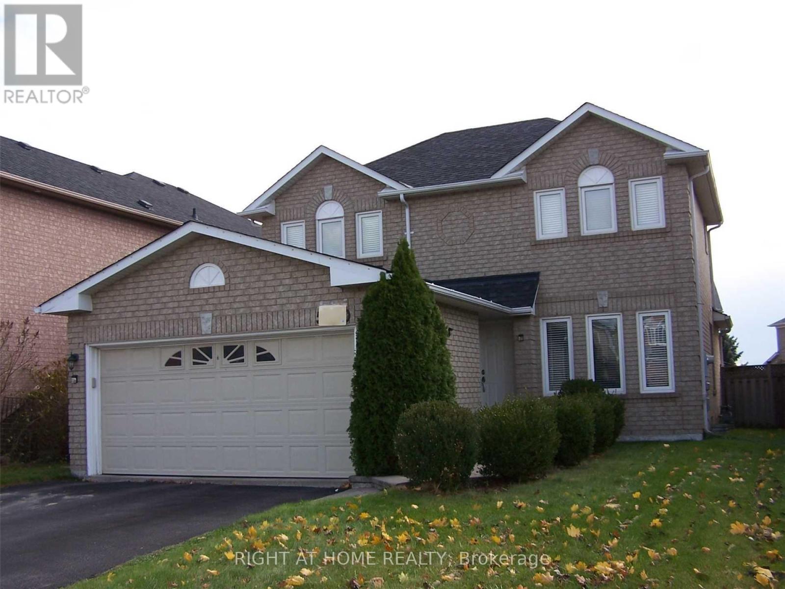 MLS® listing #30356128 for sale located at 5590 LOONLAKE AVENUE