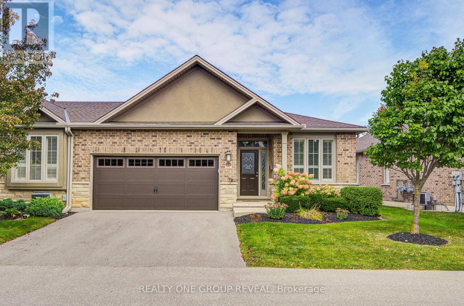 MLS® listing #30356147 for sale located at 21 - 30 CEDAR STREET