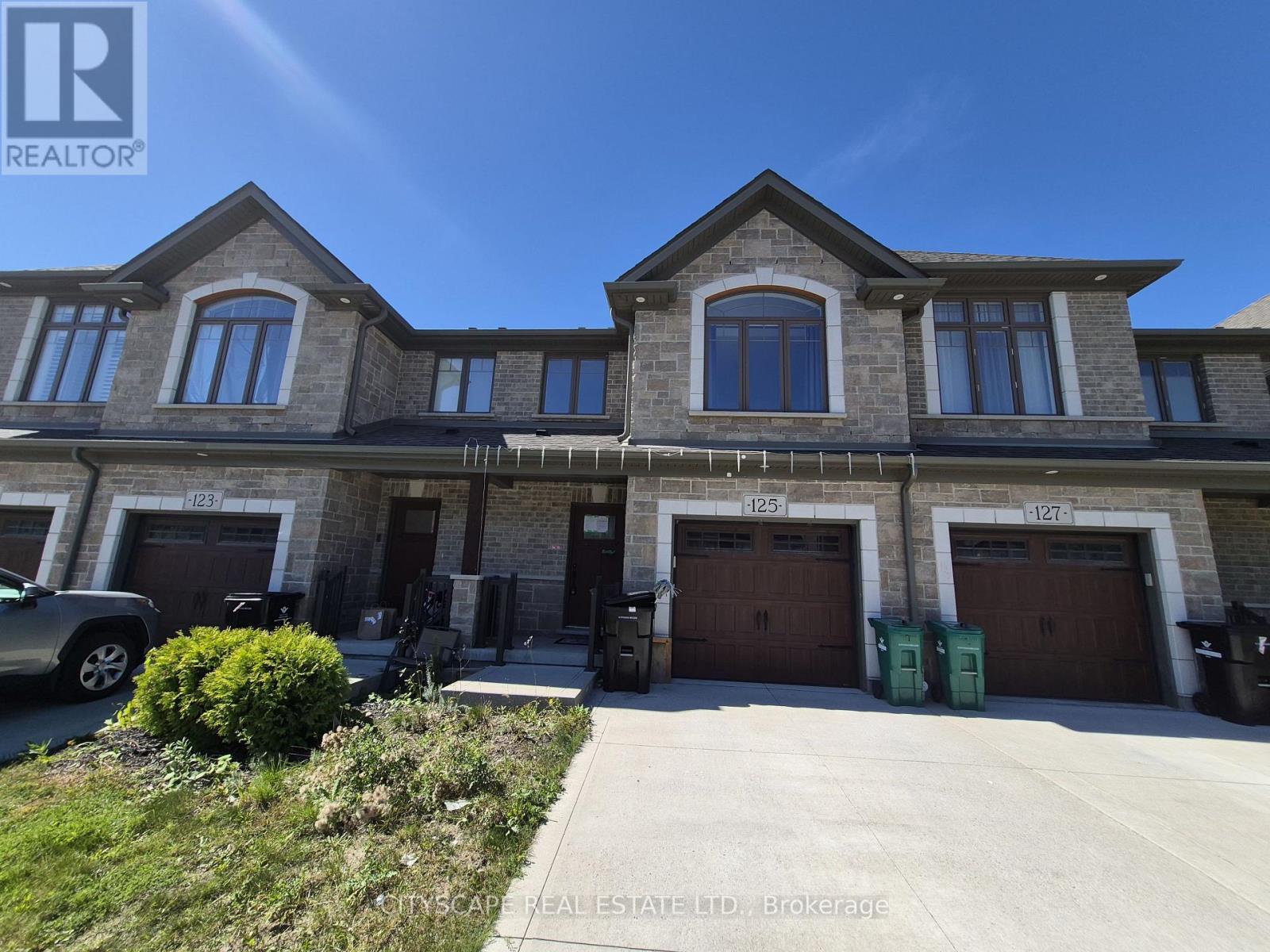 MLS® listing #30356156 for sale located at 16 - 125 HOLLYBROOK TRAIL