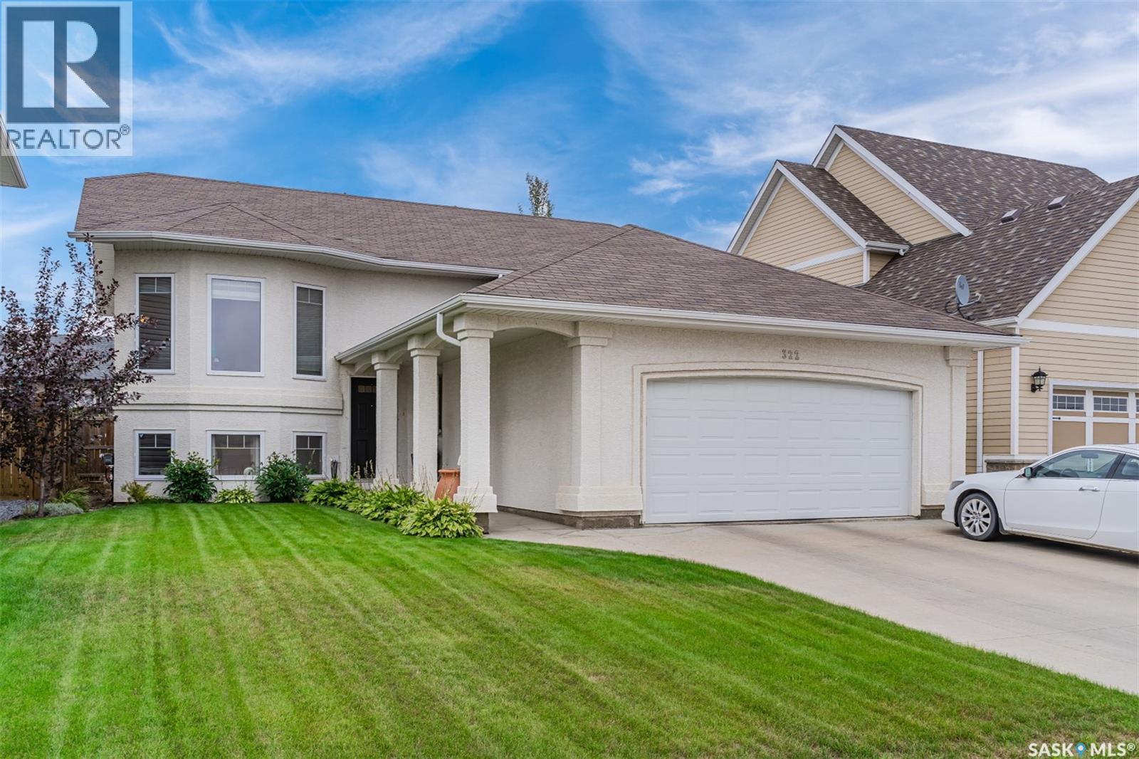 MLS® listing #30356673 for sale located at 322 Nicklaus DRIVE