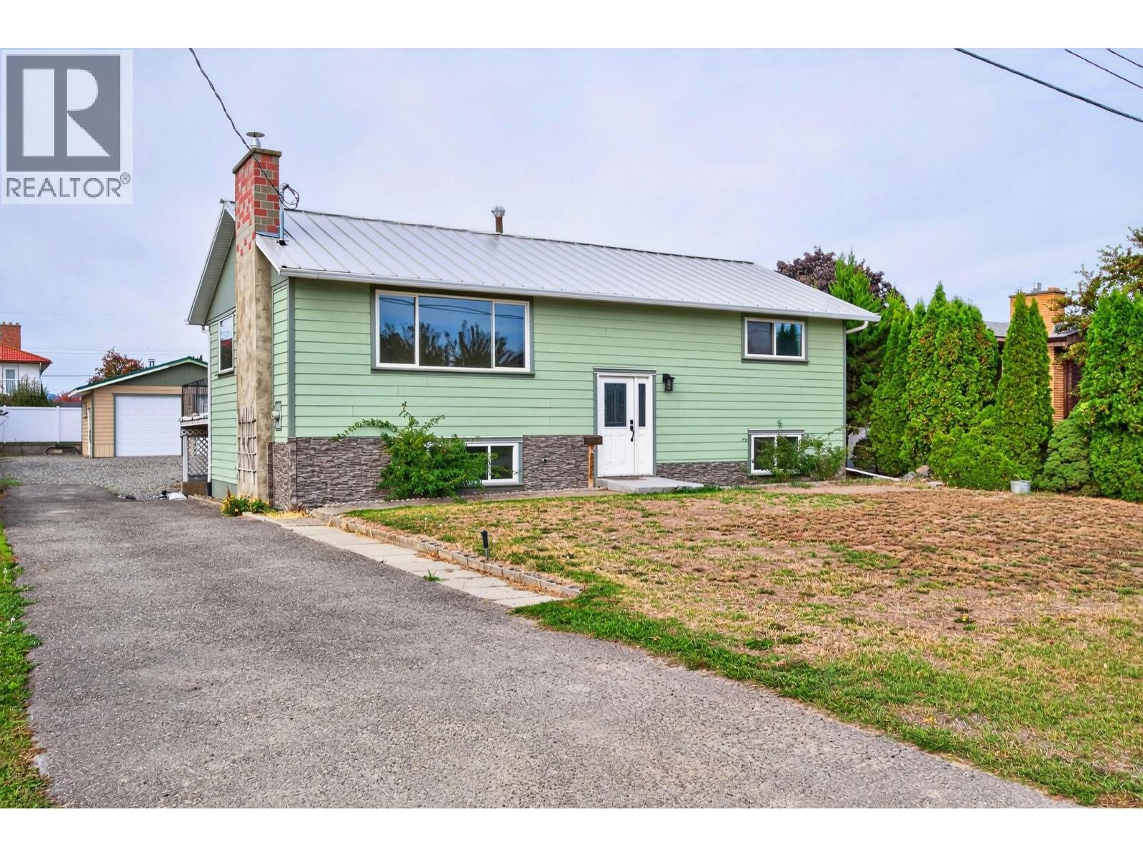 MLS® listing #30357193 for sale located at 828 MCBRIDE Street