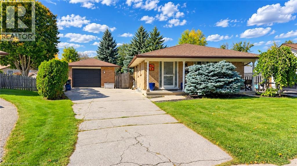 MLS® listing #30358801 for sale located at 76 APPALACHIAN Crescent Unit# Upper