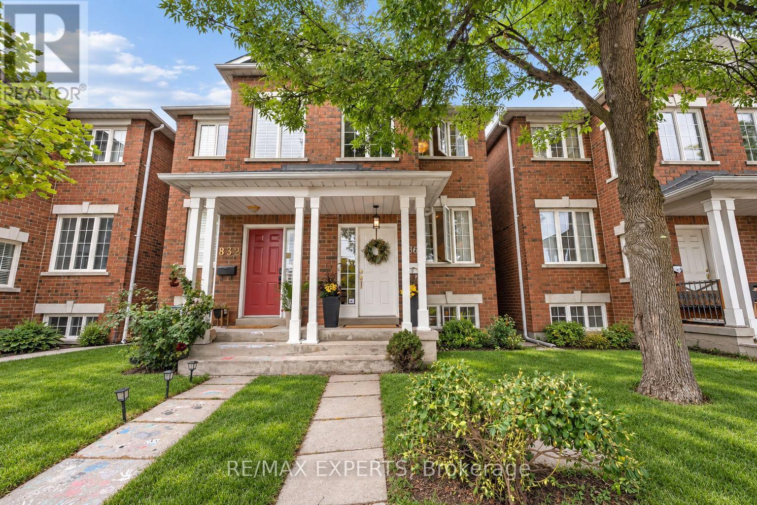 MLS® listing #30360923 for sale located at 836 ST CLARENS AVENUE