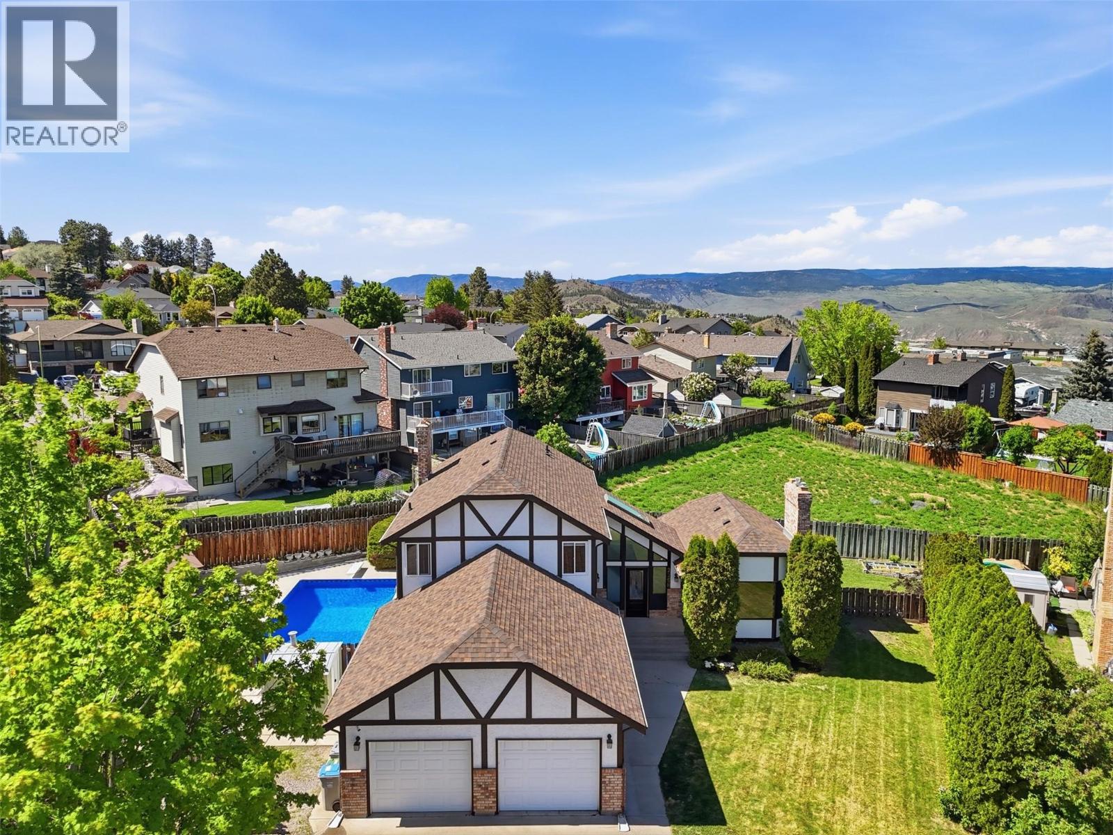 MLS® listing #30361670 for sale located at 2298 Balfour Court