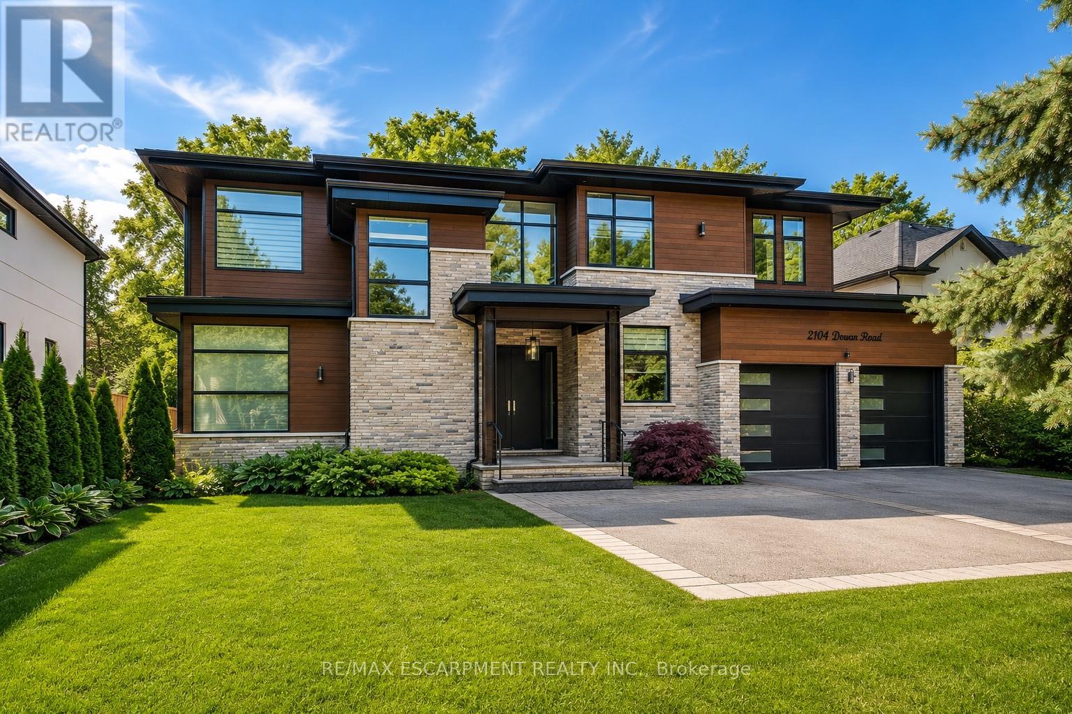 MLS® listing #30362000 for sale located at 2104 DEVON ROAD