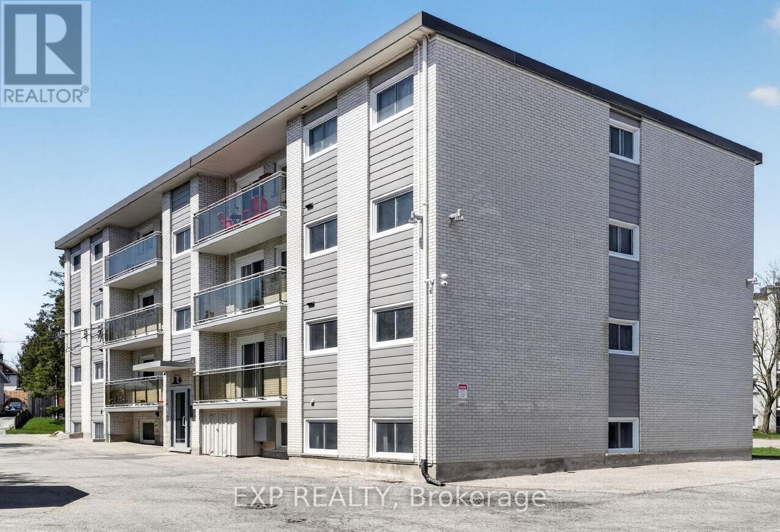 MLS® listing #30362139 for sale located at 81 KENWOOD DRIVE