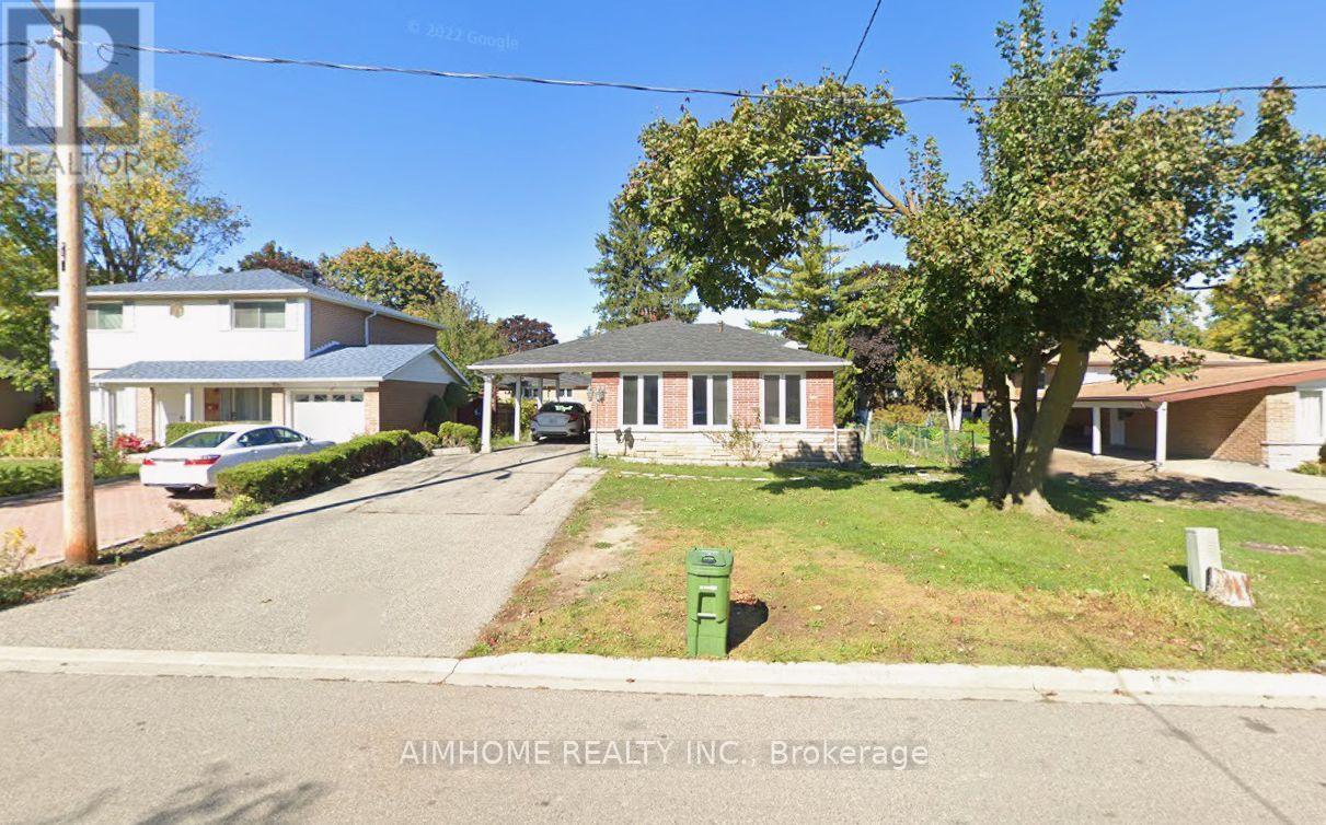 MLS® listing #30362233 for sale located at 20 LISBURN CRESCENT