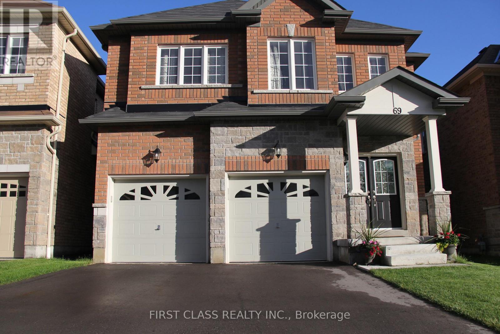 MLS® listing #30362497 for sale located at 69 PROMENADE DRIVE