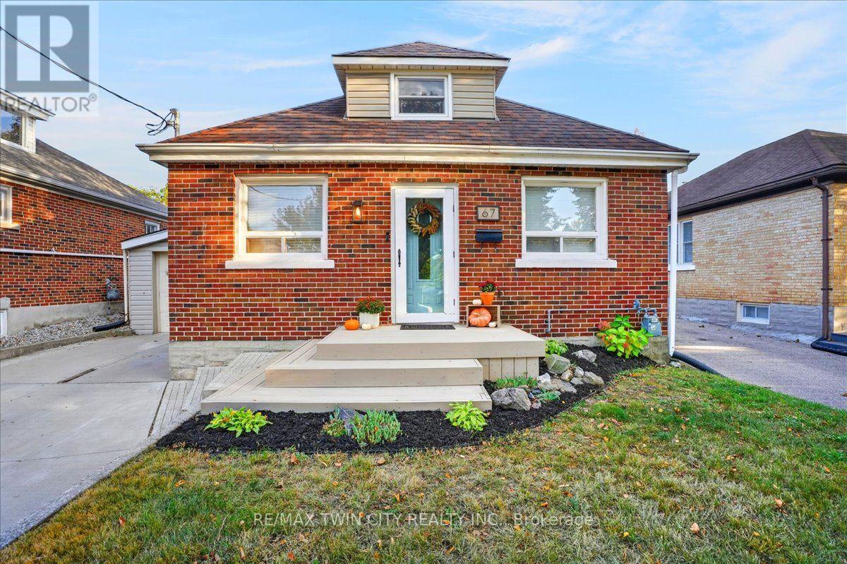 MLS® listing #30364492 for sale located at 67 ARNOLD STREET