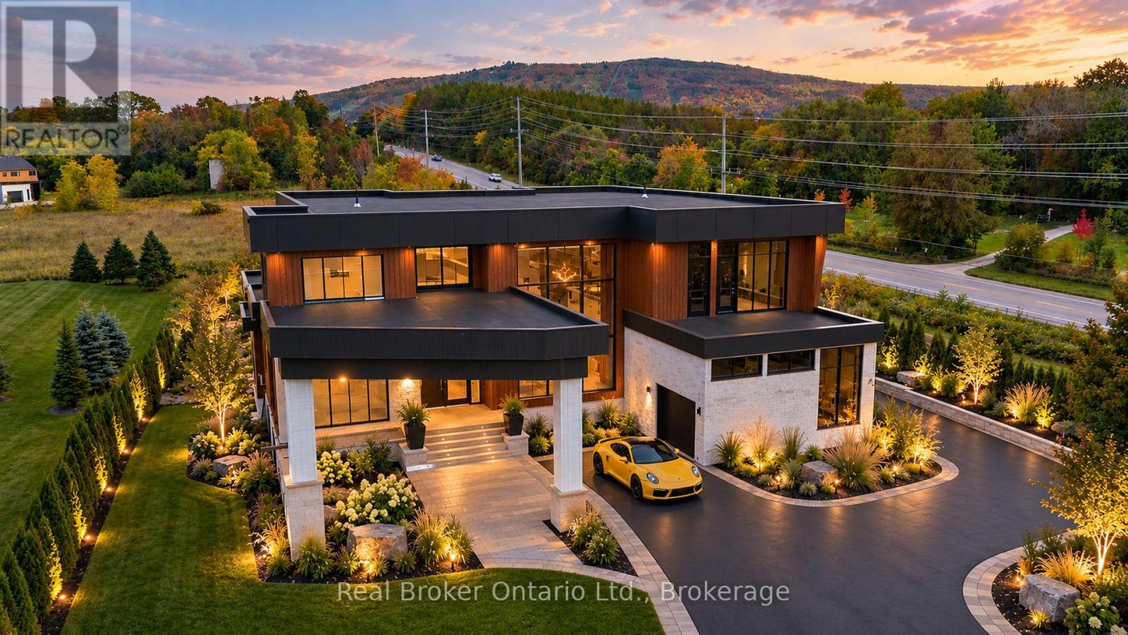 MLS® listing #30366812 for sale located at 1 MEADOWLARK WAY