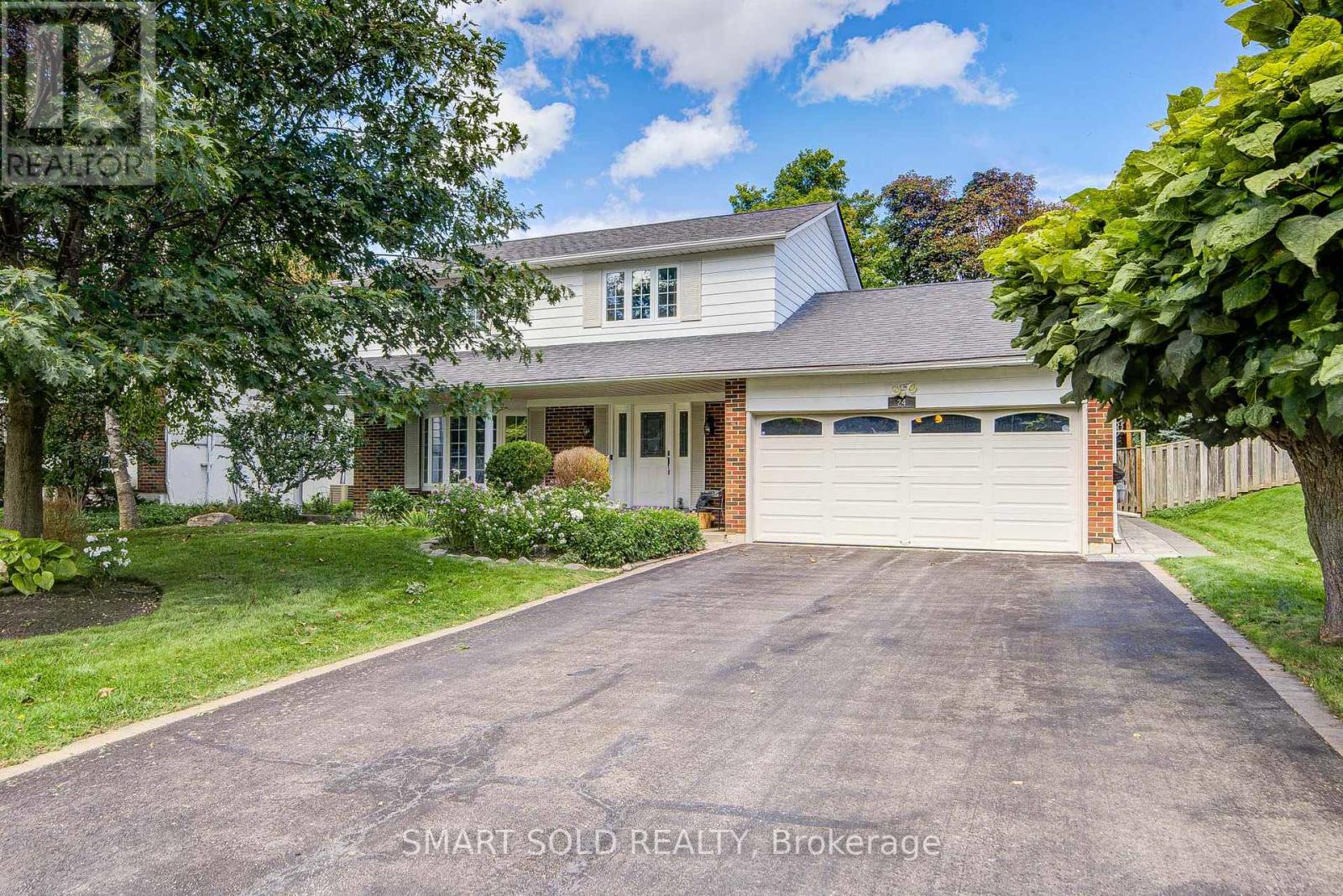 MLS® listing #30368424 for sale located at 24 HAMILTON HALL DRIVE