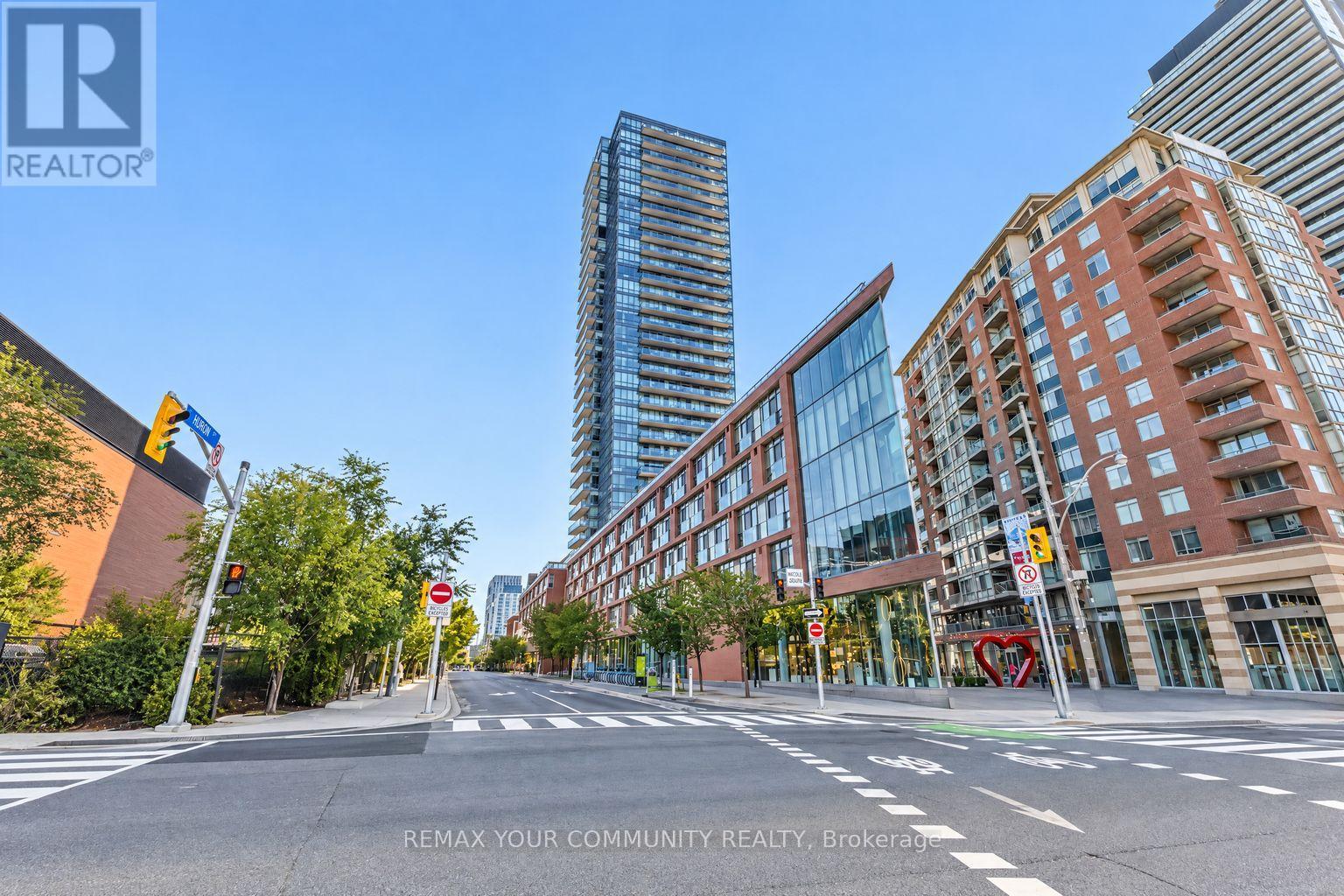 MLS® listing #30369119 for sale located at 1105 - 33 MILL STREET