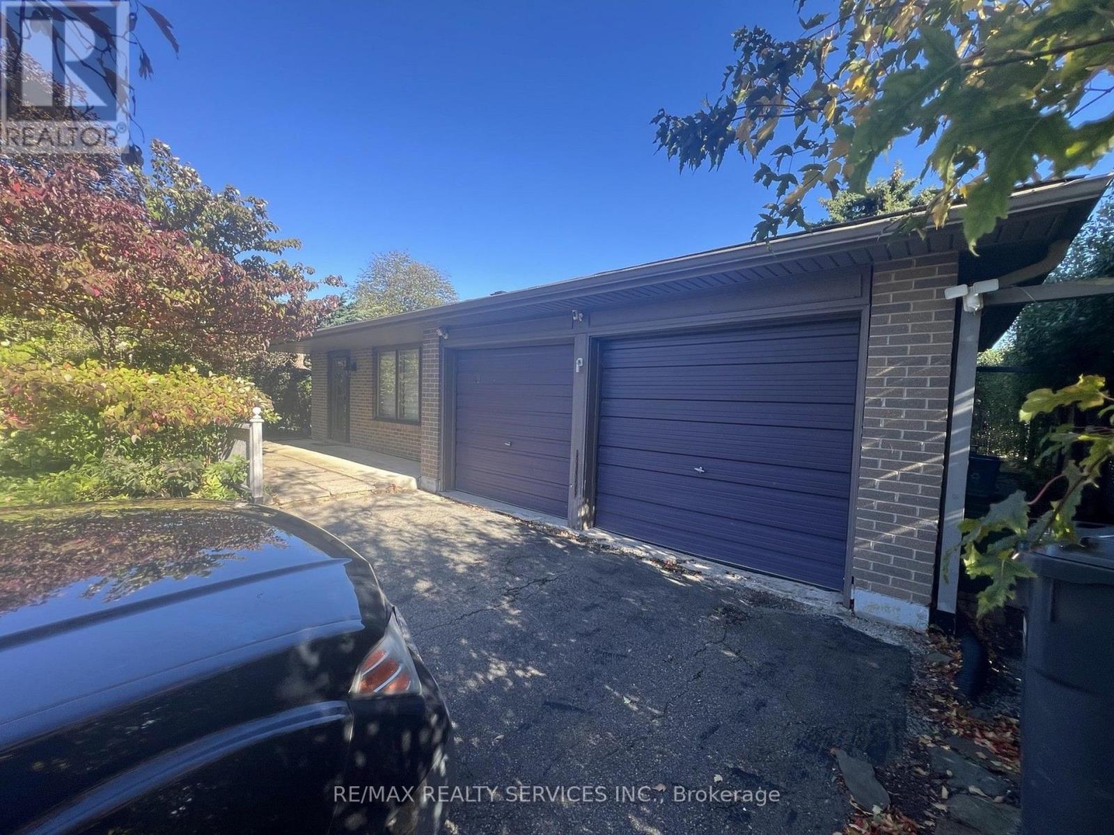 MLS® listing #30369265 for sale located at 39 GOLF VIEW DRIVE