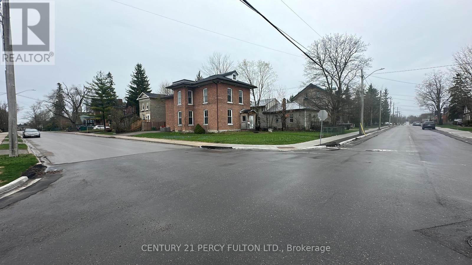MLS® listing #30369897 for sale located at 23 GLENELG STREET W