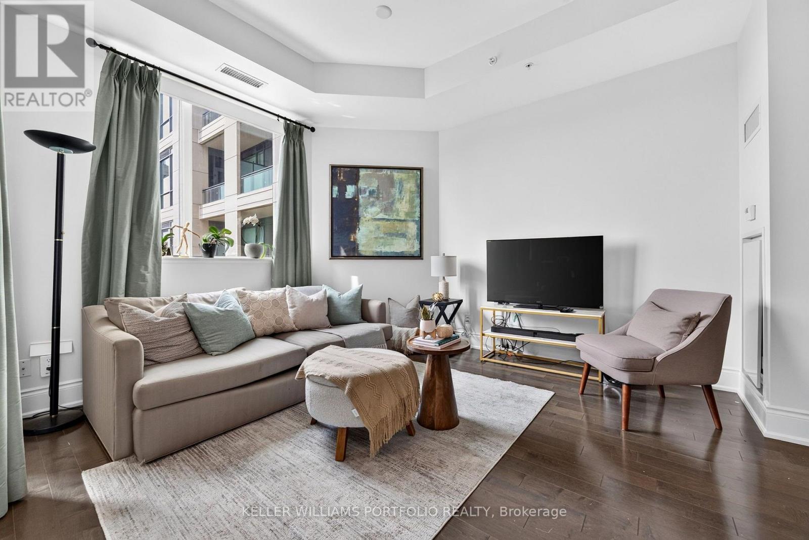 MLS® listing #30371541 for sale located at 802 - 23 GLEBE ROAD W