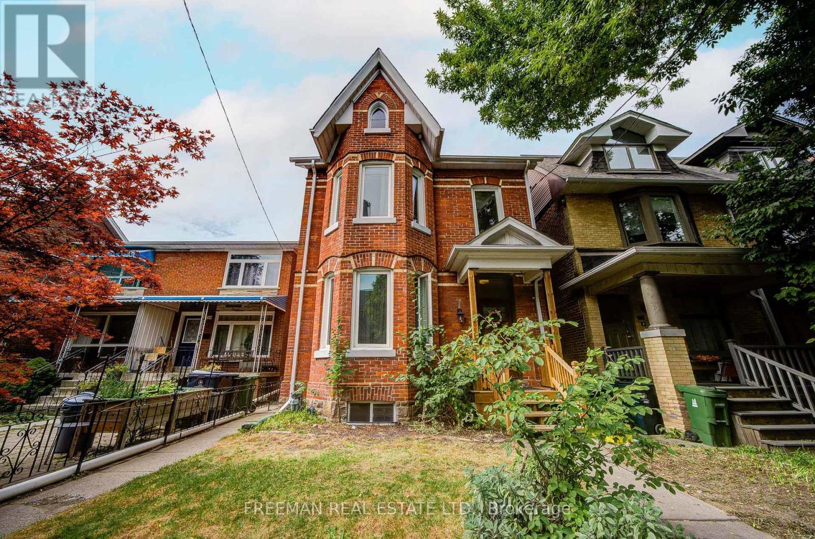 MLS® listing #30372555 for sale located at 756 EUCLID AVENUE