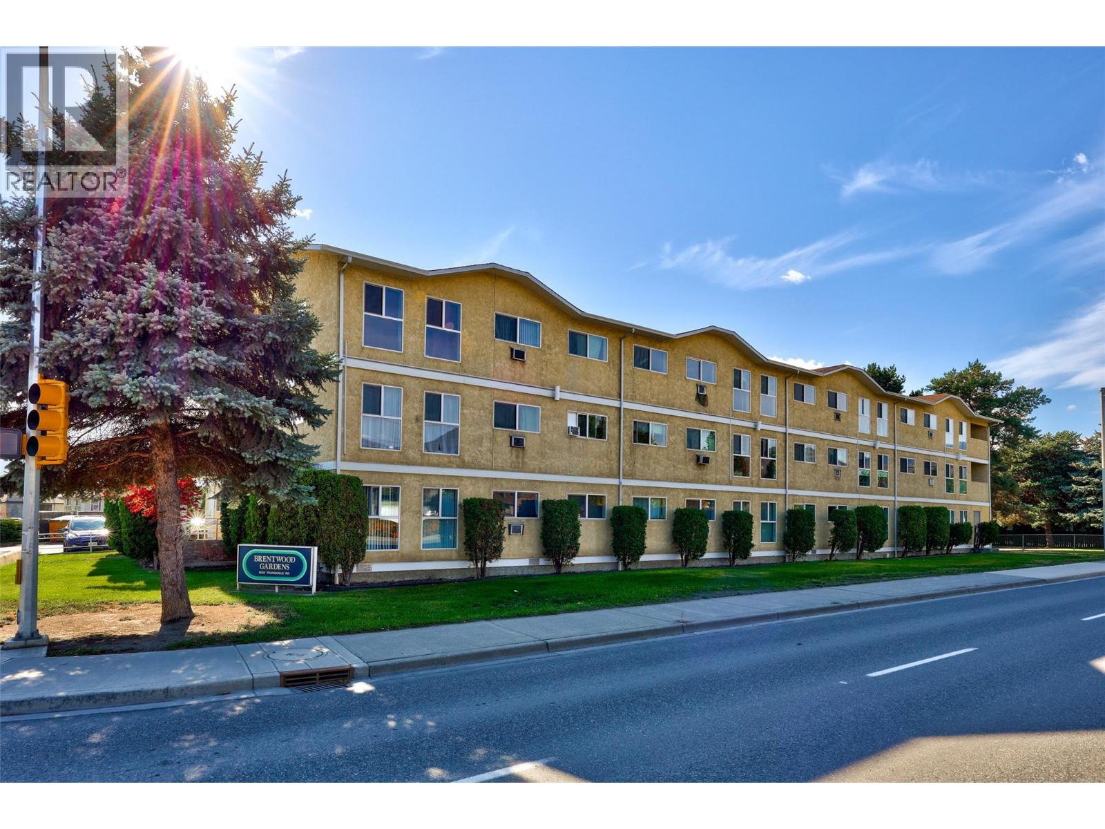 MLS® listing #30372995 for sale located at 1525 Tranquille Road Unit# 106