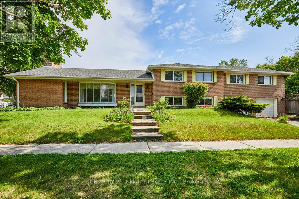 MLS® listing #30373674 for sale located at 1 GOODLAND GATE