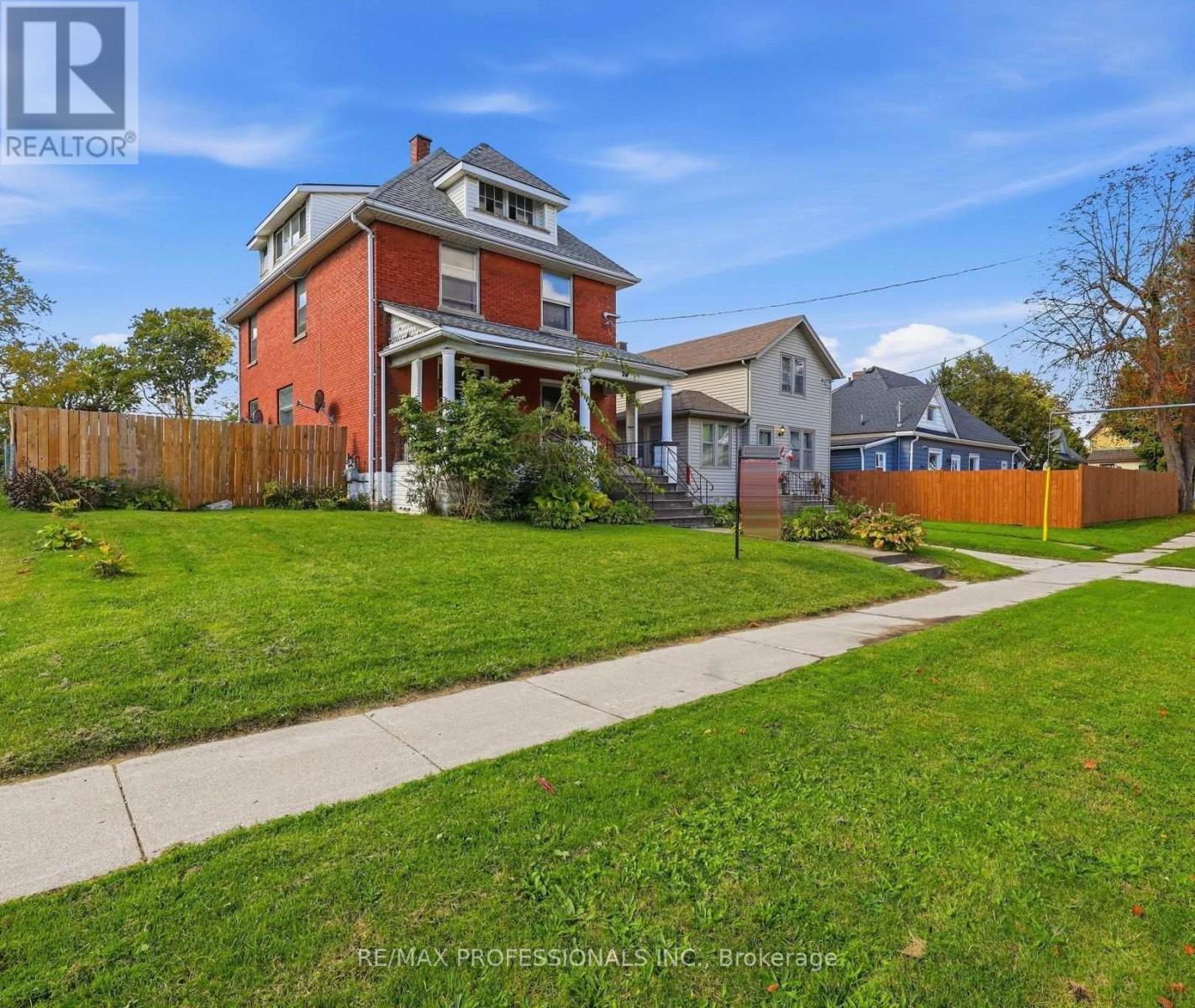 MLS® listing #30373831 for sale located at 26 ARTHUR AVENUE
