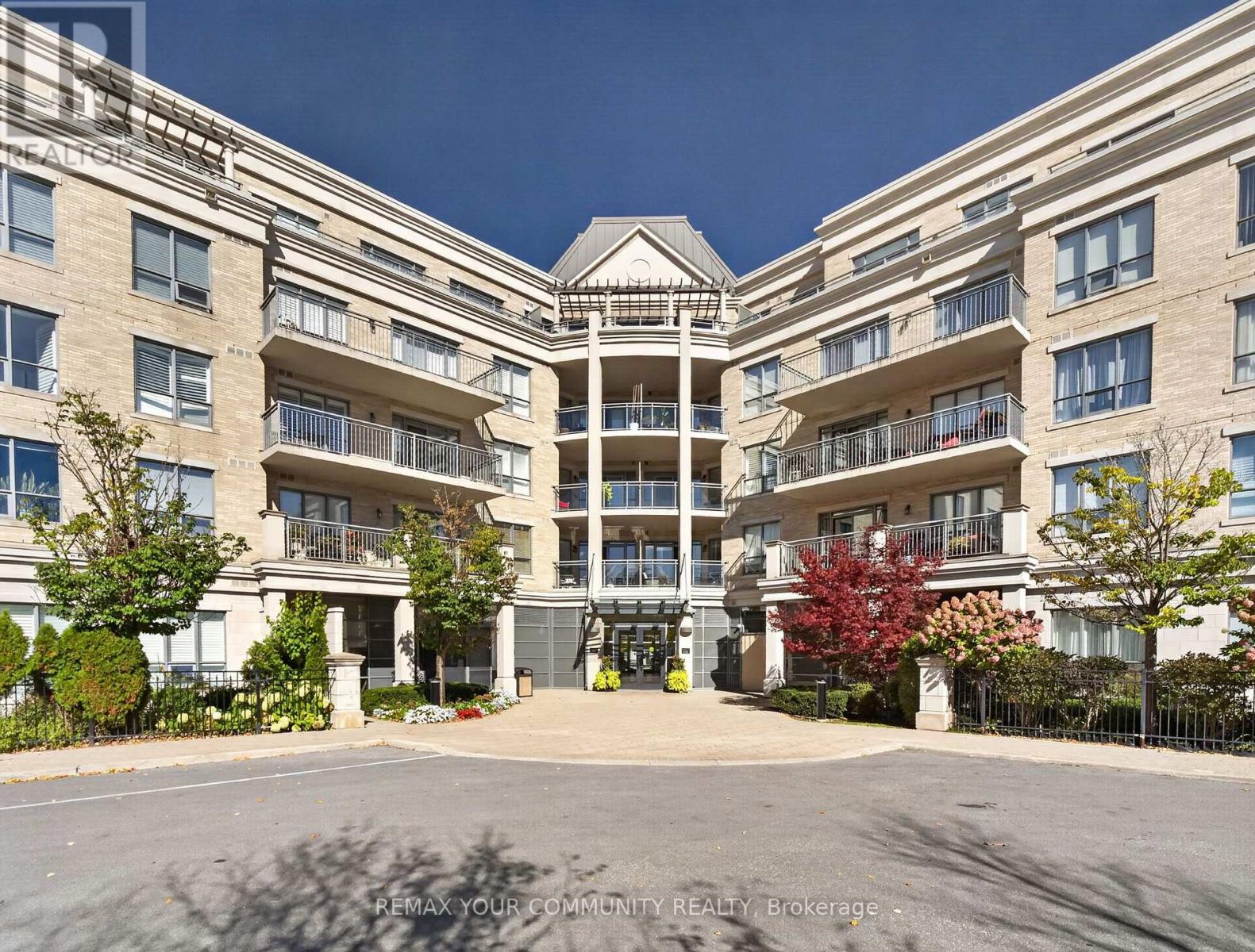 MLS® listing #30374079 for sale located at 306 - 180 JOHN WAY W
