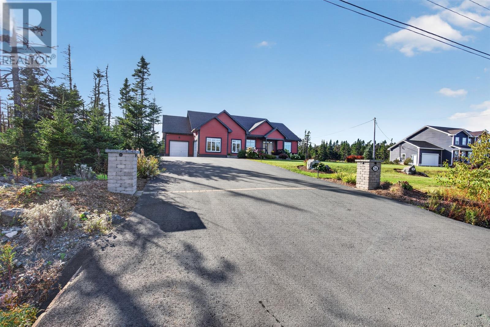 MLS® listing #30374086 for sale located at 34 EDGEWATER Lane