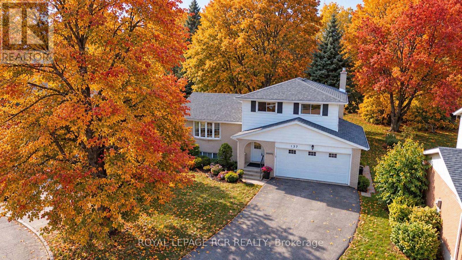 MLS® listing #30374568 for sale located at 137 WHITE PINE CRESCENT