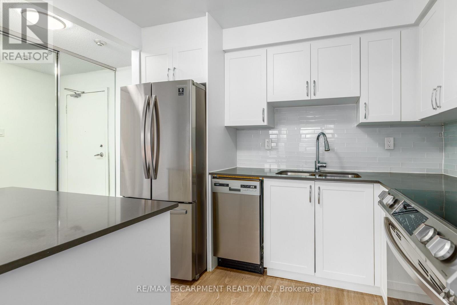 MLS® listing #30374591 for sale located at 805 - 547 BELMONT AVENUE
