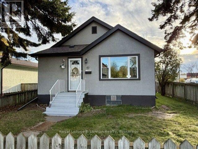 MLS® listing #30375375 for sale located at 440 ARCHIBALD STREET S