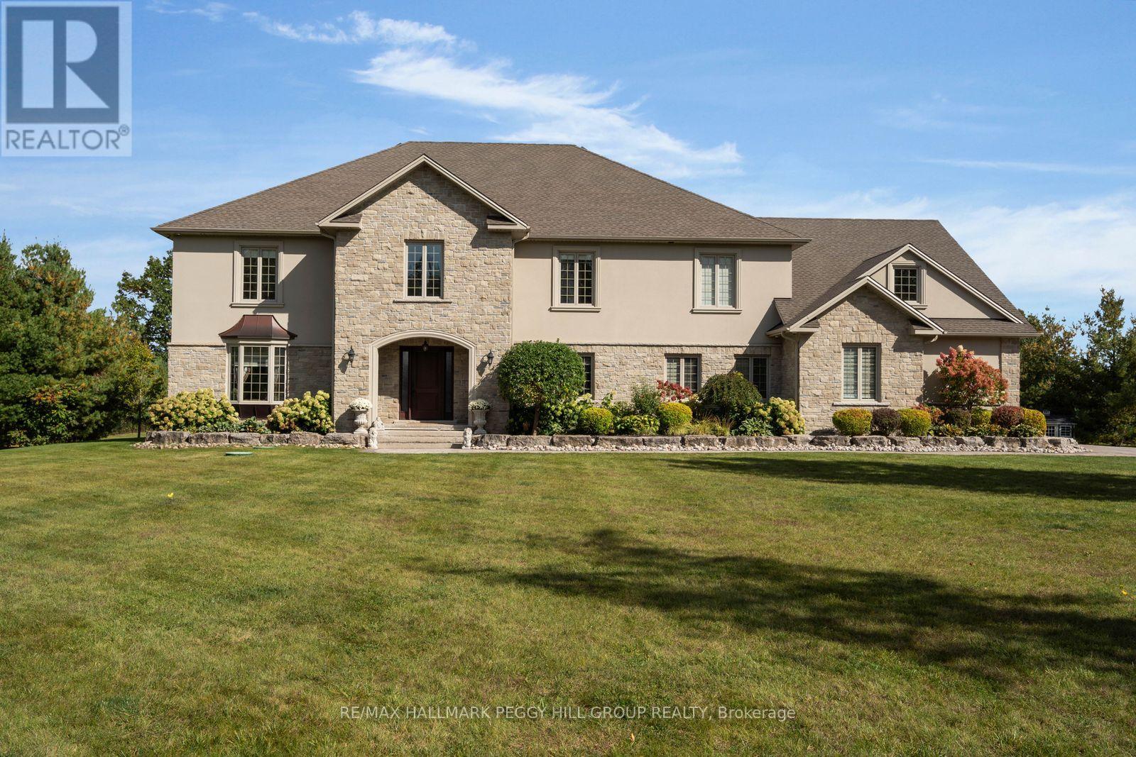 MLS® listing #30375490 for sale located at 31 LOFTUS ROAD