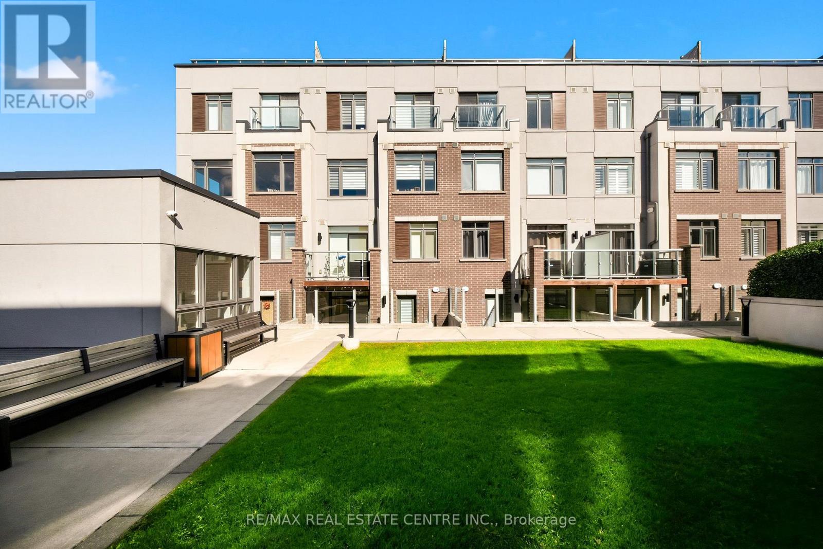MLS® listing #30375515 for sale located at 117 - 3078 SIXTH LINE