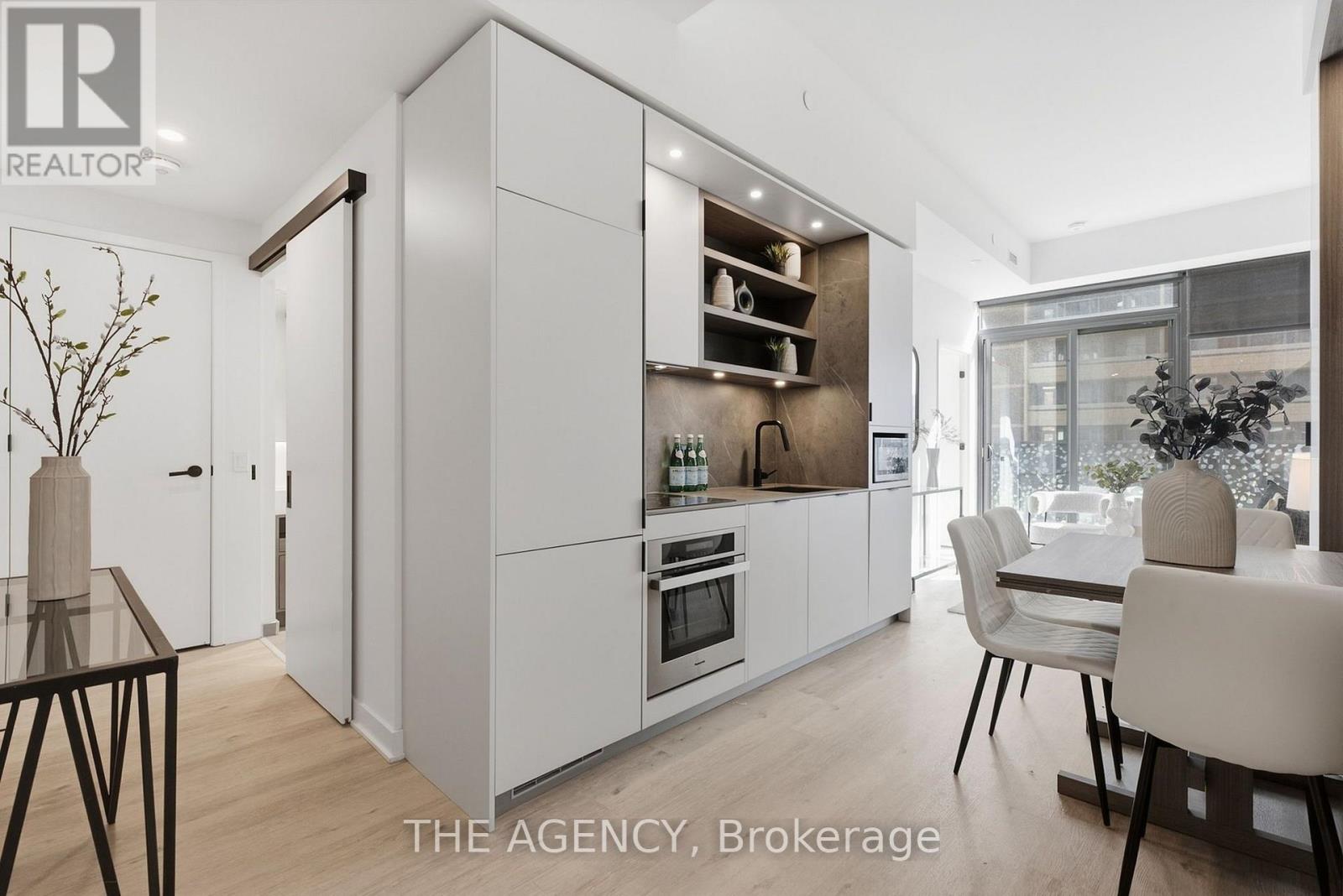 MLS® listing #30375762 for sale located at 1001 - 55 CHARLES STREET E