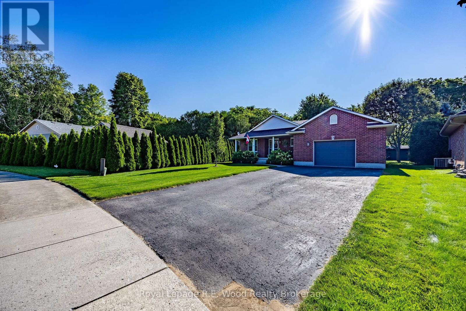 MLS® listing #30375933 for sale located at 3 OTTERVIEW DRIVE