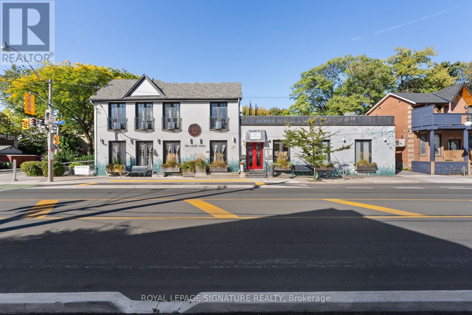 MLS® listing #30377330 for sale located at 154 HARBORD STREET