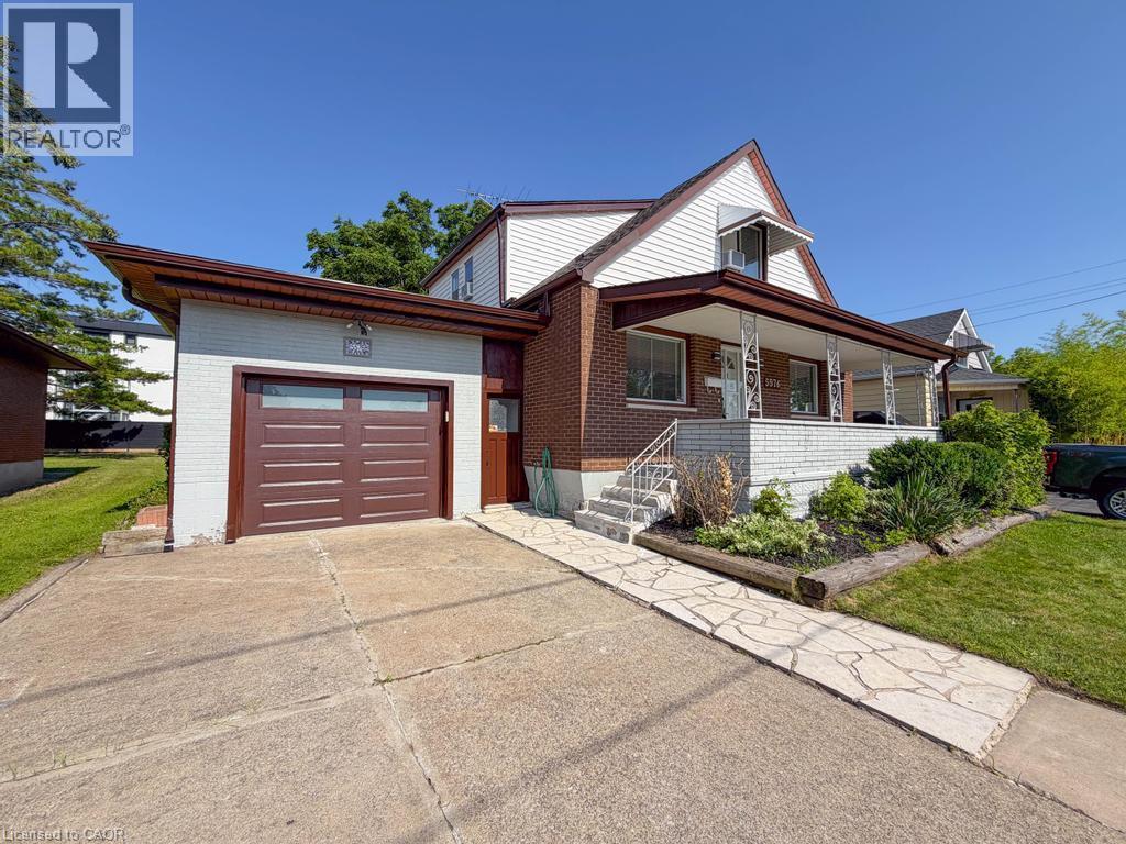 MLS® listing #30378159 for sale located at 5576 DESSON Avenue
