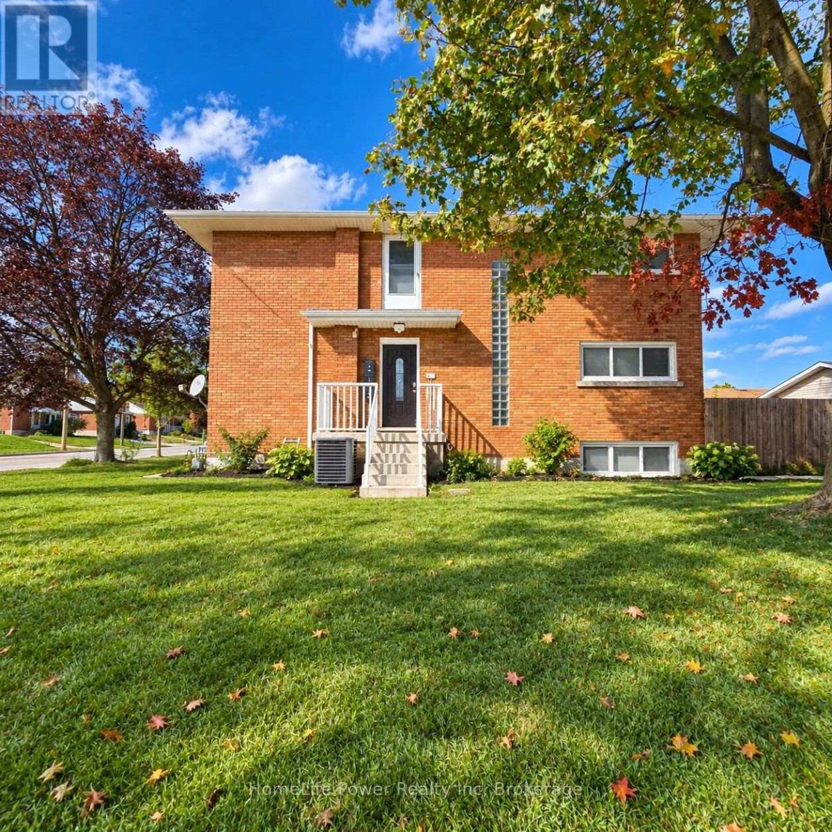 MLS® listing #30378428 for sale located at 2 - 112 HEIMAN STREET