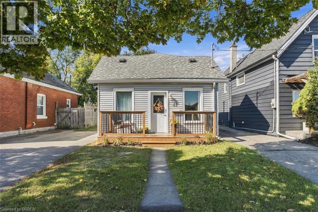 MLS® listing #30378986 for sale located at 41 GORDON Street