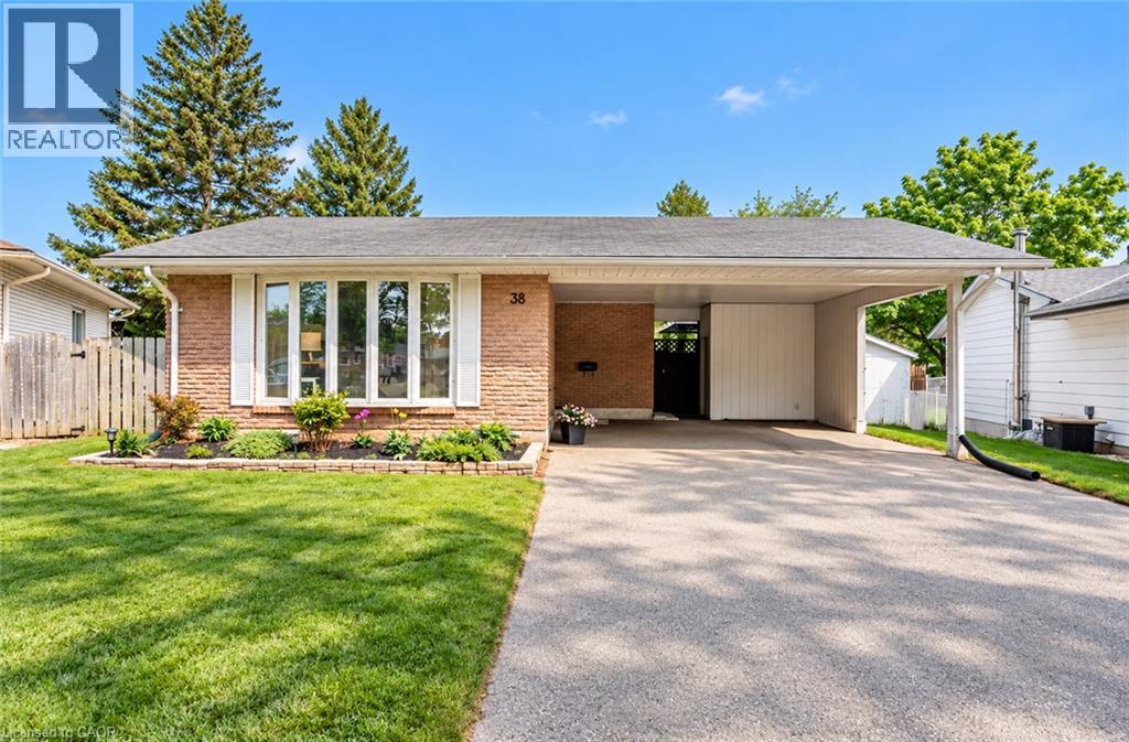 MLS® listing #30379013 for sale located at 38 JAY Court Unit# UPPER