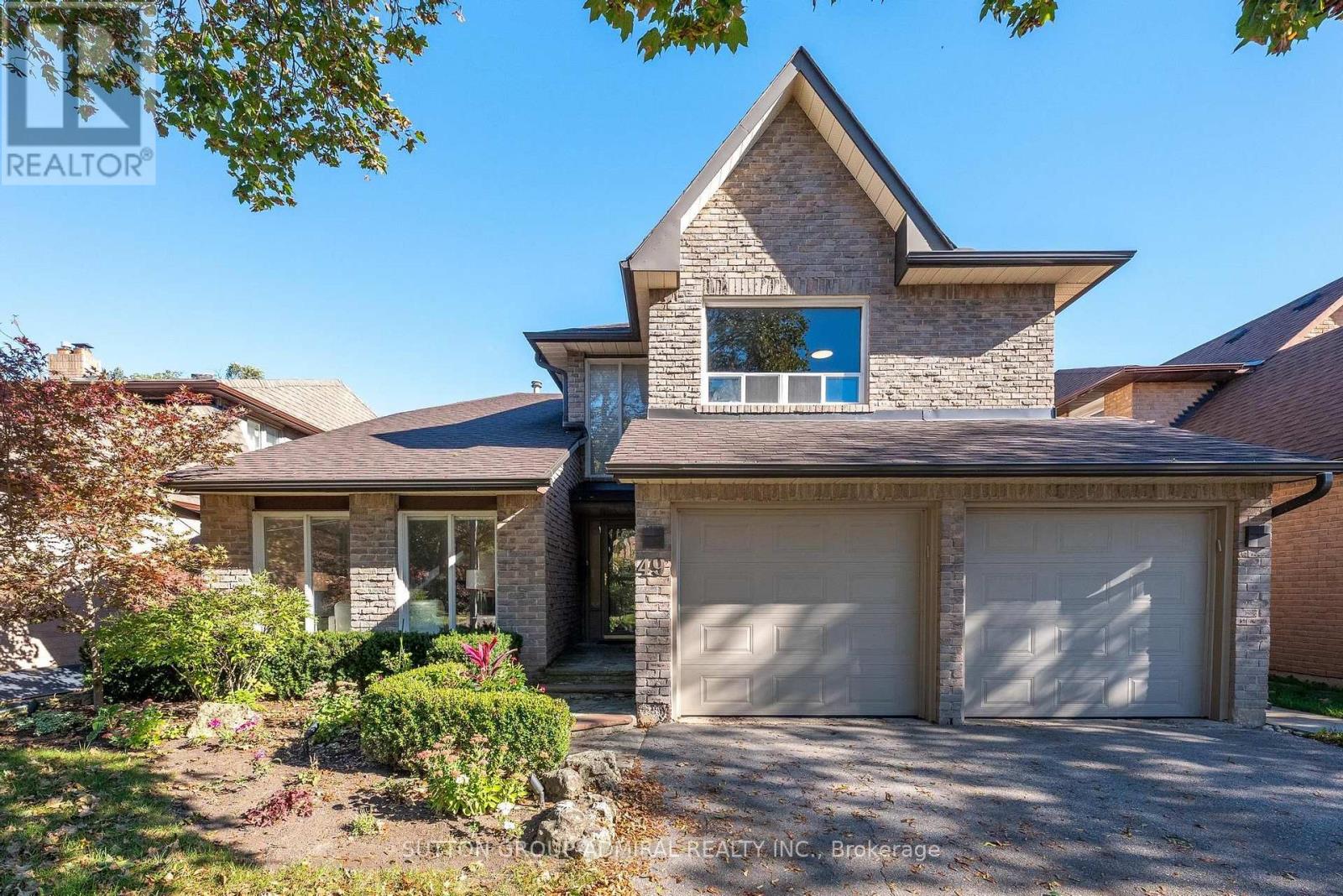 MLS® listing #30379053 for sale located at 49 HETHERINGTON CRESCENT